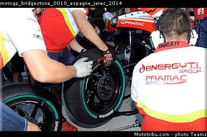motogp_bridgestone_0010_espagne_jerez_2014.jpg