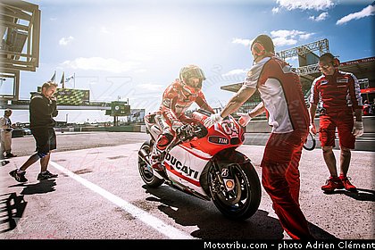motogp_dovizioso_004_france_le_mans_2014.jpg