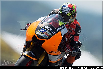 motogp_edwards_001_france_le_mans_2014.jpg