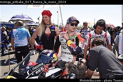motogp_pitbabe_017_france_le_mans_2014.jpg