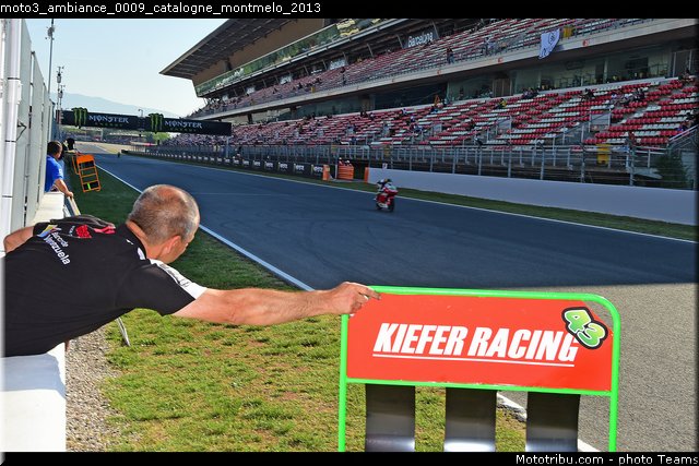 moto3_ambiance_0009_catalogne_montmelo_2013