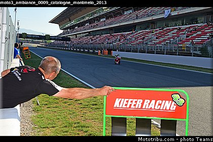 moto3_ambiance_0009_catalogne_montmelo_2013.jpg