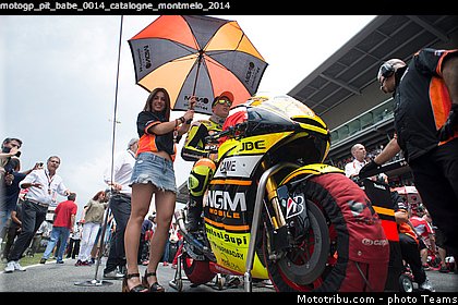 motogp_pit_babe_0014_catalogne_montmelo_2014.jpg