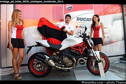 motogp_pit_babe_0030_catalogne_montmelo_2014.jpg