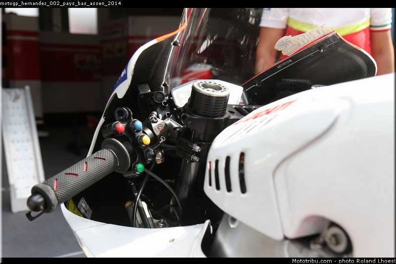 motogp_hernandez_002_pays_bas_assen_2014
