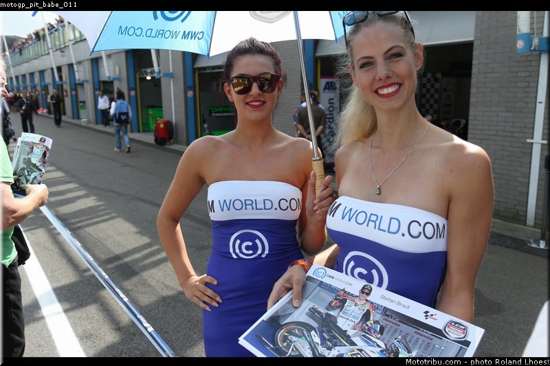 motogp_pit_babe_011
