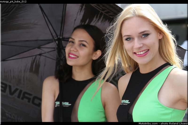 motogp_pit_babe_012