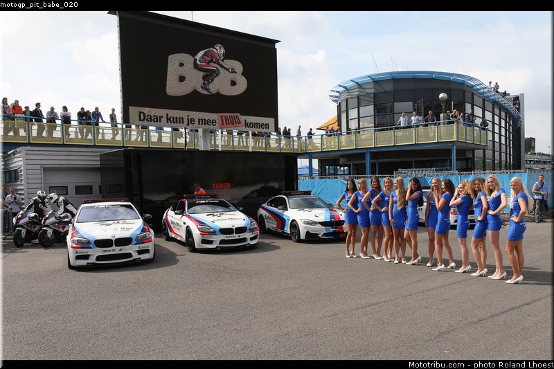 motogp_pit_babe_020