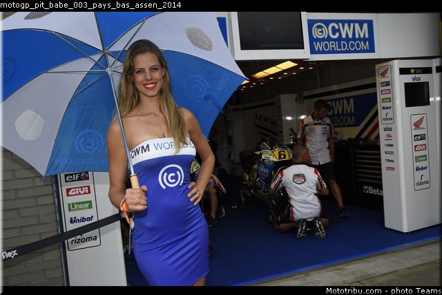 motogp_pit_babe_003_pays_bas_assen_2014