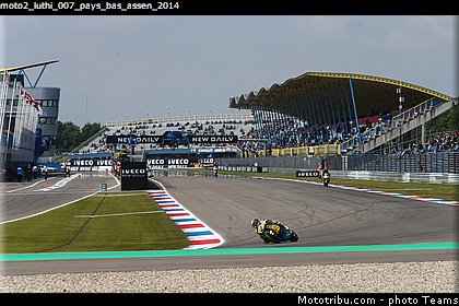 moto2_luthi_007_pays_bas_assen_2014.jpg