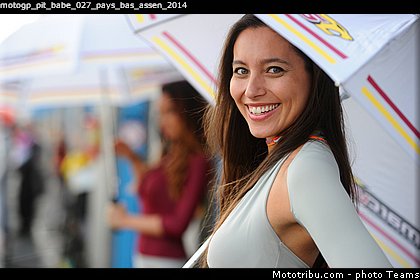 motogp_pit_babe_027_pays_bas_assen_2014.jpg