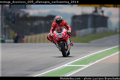 motogp_dovizioso_005_allemagne_sachsenring_2014.jpg