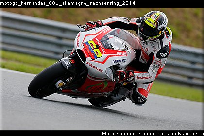 motogp_hernandez_001_allemagne_sachsenring_2014.jpg