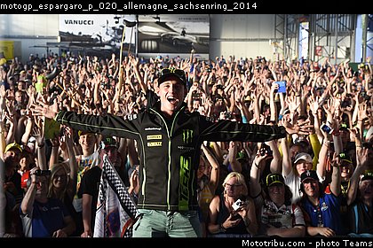 motogp_espargaro_p_020_allemagne_sachsenring_2014.jpg