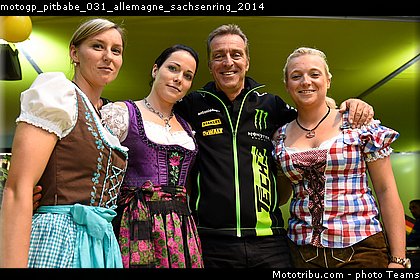 motogp_pitbabe_031_allemagne_sachsenring_2014.jpg