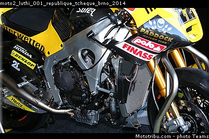 moto2_luthi_001_republique_tcheque_brno_2014.jpg