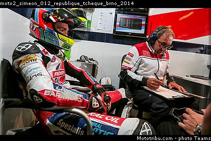 moto2_simeon_012_republique_tcheque_brno_2014.jpg