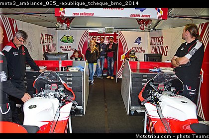 moto3_ambiance_005_republique_tcheque_brno_2014.jpg