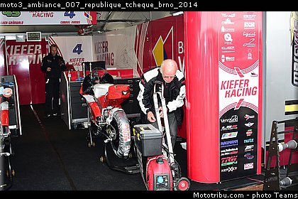 moto3_ambiance_007_republique_tcheque_brno_2014.jpg
