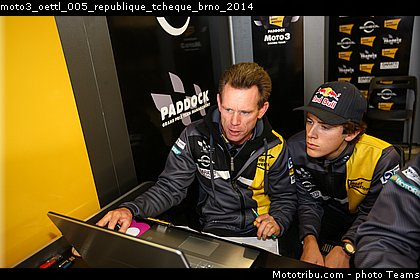moto3_oettl_005_republique_tcheque_brno_2014.jpg