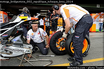 motogp_bridgestone_002_republique_tcheque_brno_2014.jpg