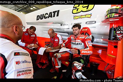 motogp_crutchlow_008_republique_tcheque_brno_2014.jpg