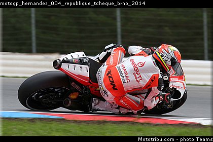 motogp_hernandez_004_republique_tcheque_brno_2014.jpg