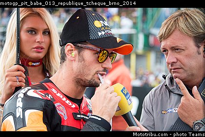 motogp_pit_babe_013_republique_tcheque_brno_2014.jpg
