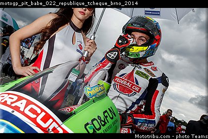 motogp_pit_babe_022_republique_tcheque_brno_2014.jpg