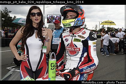 motogp_pit_babe_024_republique_tcheque_brno_2014.jpg
