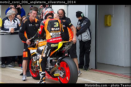 moto2_corsi_006_angleterre_silverstone_2014.jpg
