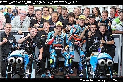moto3_ambiance_001_angleterre_silverstone_2014.jpg