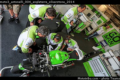 moto3_antonelli_004_angleterre_silverstone_2014.jpg