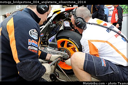 motogp_bridgestone_004_angleterre_silverstone_2014.jpg