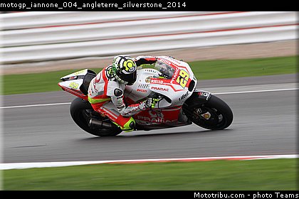 motogp_iannone_004_angleterre_silverstone_2014.jpg