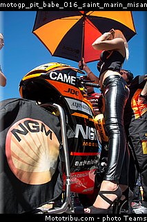 motogp_pit_babe_016_saint_marin_misano_2014.jpg