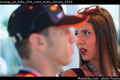motogp_pit_babe_026_saint_marin_misano_2014.jpg