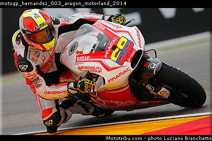 motogp_hernandez_003_aragon_motorland_2014.jpg