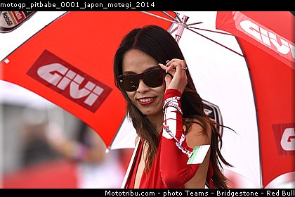 motogp_pitbabe_0001_japon_motegi_2014.jpg