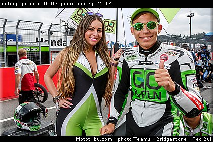 motogp_pitbabe_0007_japon_motegi_2014.jpg