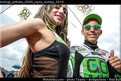 motogp_pitbabe_0008_japon_motegi_2014.jpg