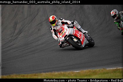 motogp_hernandez_003_australie_philip_island_2014.jpg