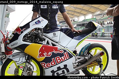 stand_009_motogp_2014_malaisie_sepang.jpg