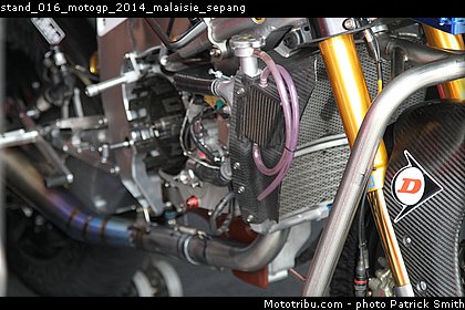 stand_016_motogp_2014_malaisie_sepang.jpg