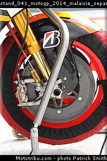 stand_041_motogp_2014_malaisie_sepang.jpg