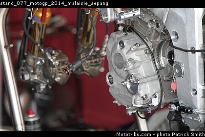 stand_077_motogp_2014_malaisie_sepang.jpg