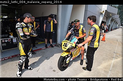 moto2_luthi_004_malaisie_sepang_2014.jpg