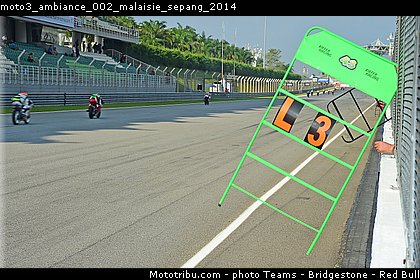 moto3_ambiance_002_malaisie_sepang_2014.jpg