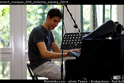 moto3_marquez_008_malaisie_sepang_2014.jpg