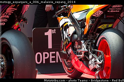 motogp_espargaro_a_006_malaisie_sepang_2014.jpg
